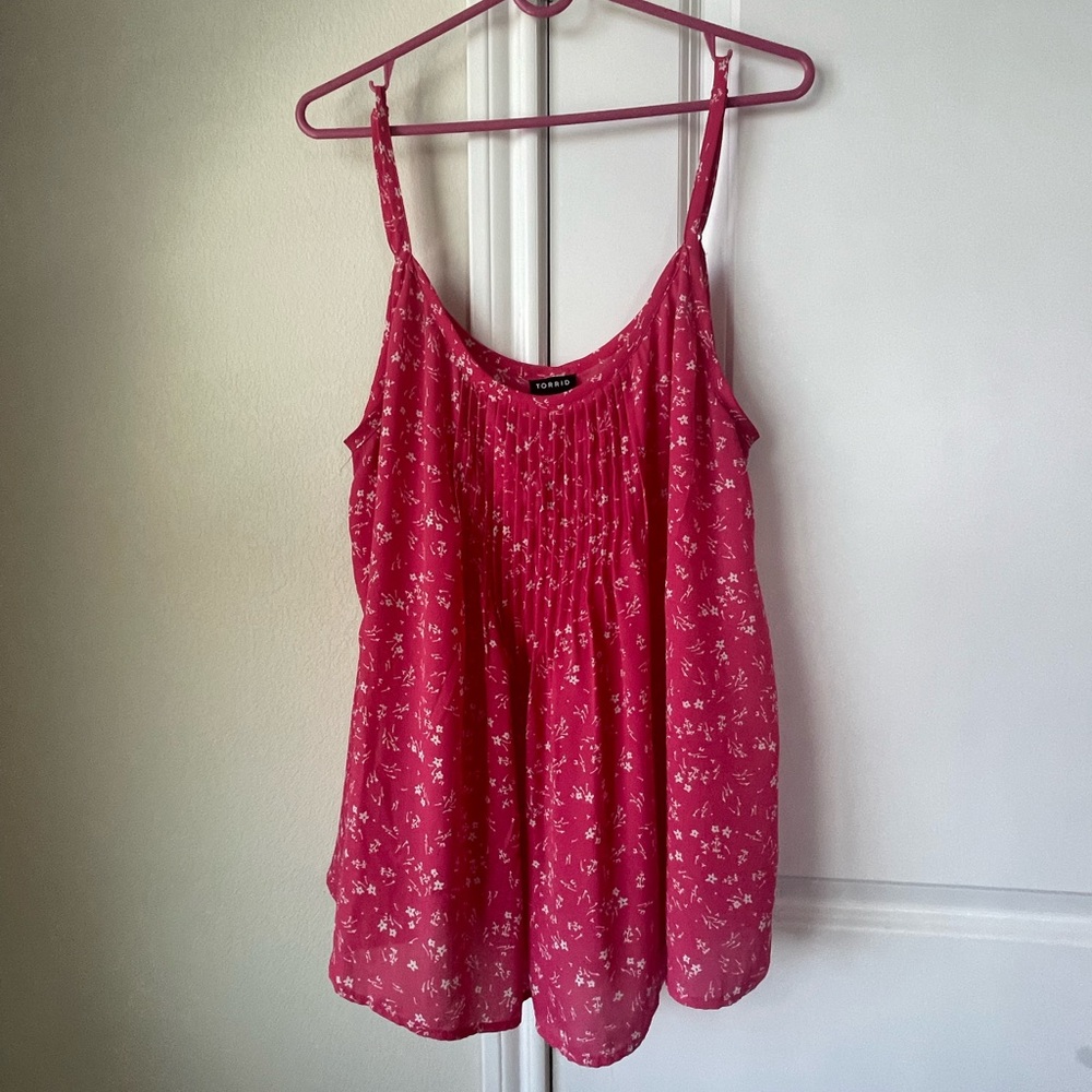 Torrid coral flowy Sleeveless Camisole